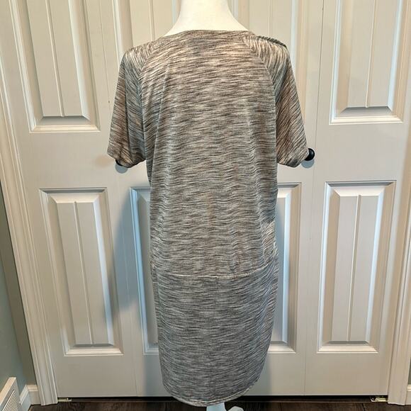 Coco + Carmen XXL Faux Wrap Heathered Gray Ruched Dress - Picture 9 of 11